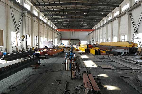 奥图泰采购苏州鼎程单梁起重机