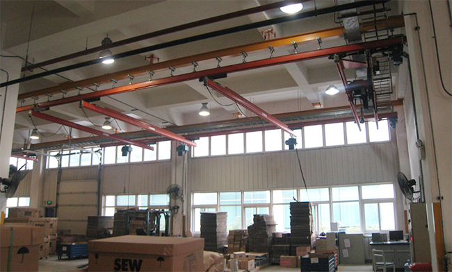鼎程起重解说单梁桥式起重机与双梁桥式起重机之间的区别